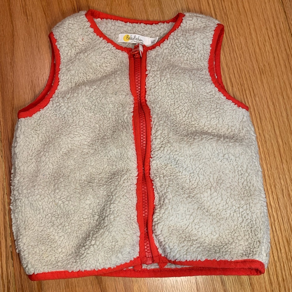 Baby Boden Fuzzy Vest size 2-3T